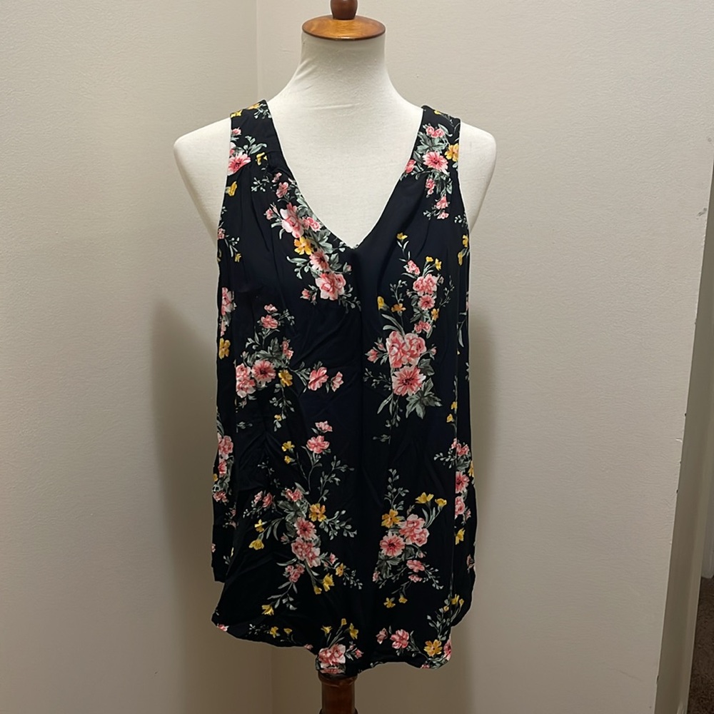 Old Navy tank size L